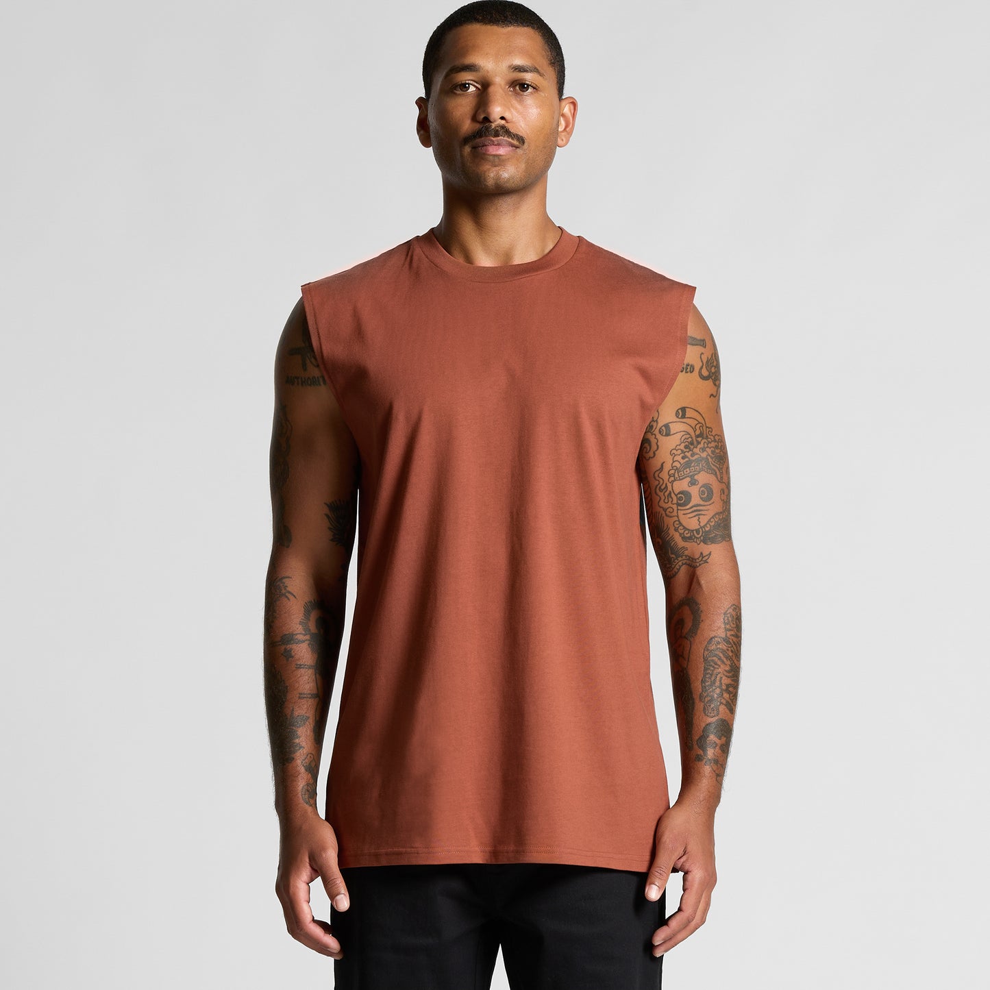 5073 - Classic Tank
