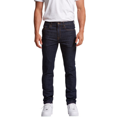 5801 Standard Jeans